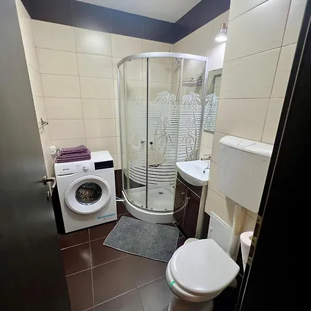 Apartment 2 Venturo Victoriei Wi-fi Self Check-in Brasov